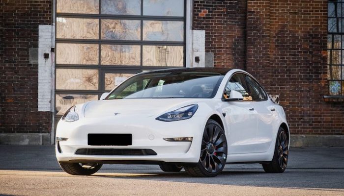 Tesla Model 3 Performance miten in München