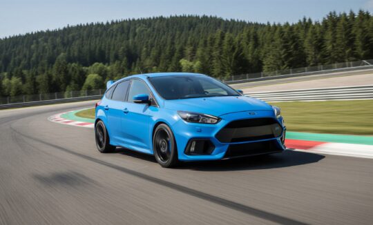 Ford Focus RS auf der Rennstrecke hero