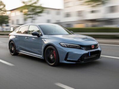 Honda Civic Type R FL5 mieten in Düsseldorf hero