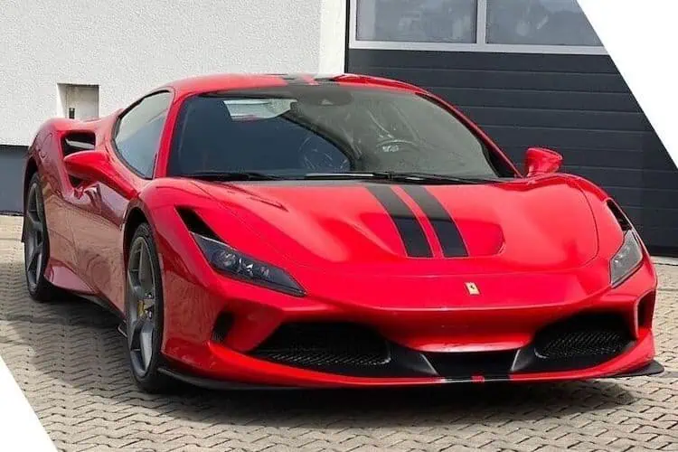 Ferrari F8 Tributo mieten in Kassel
