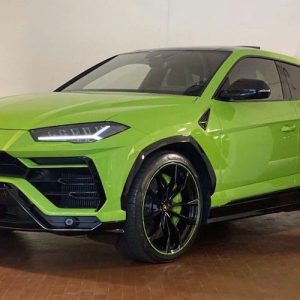 Lamborghini Urus mieten in Kassel