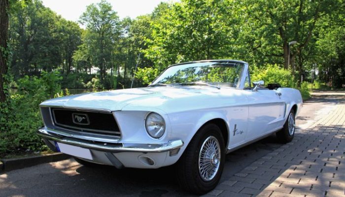 Ford Mustang GT Cabrio 1968 Oldtimer mieten in Dortmund