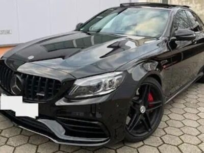 Mercedes C63 AMG mieten in Dortmund