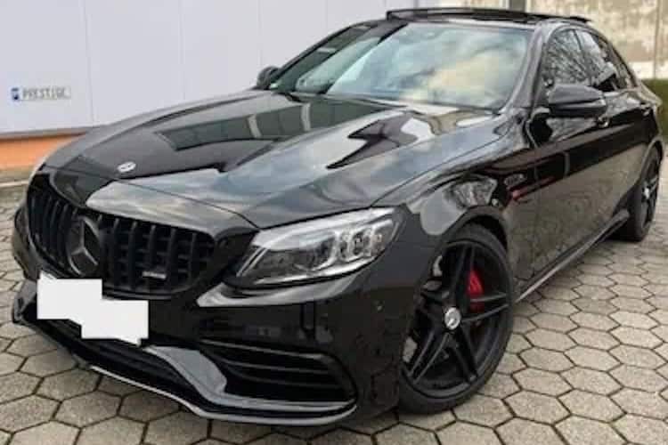 Mercedes C63 AMG mieten in Dortmund