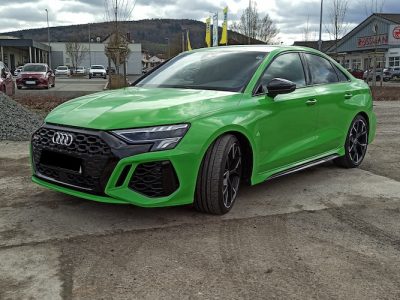 Audi RS3 Limousine mieten in Frankfurt