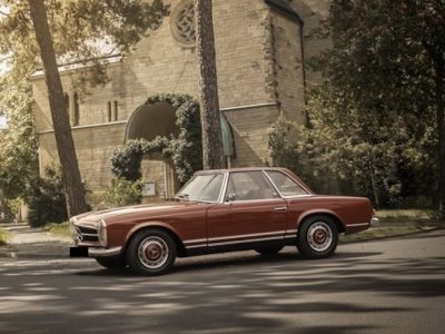 Mercedes 280 SL Pagode mieten in Berlin