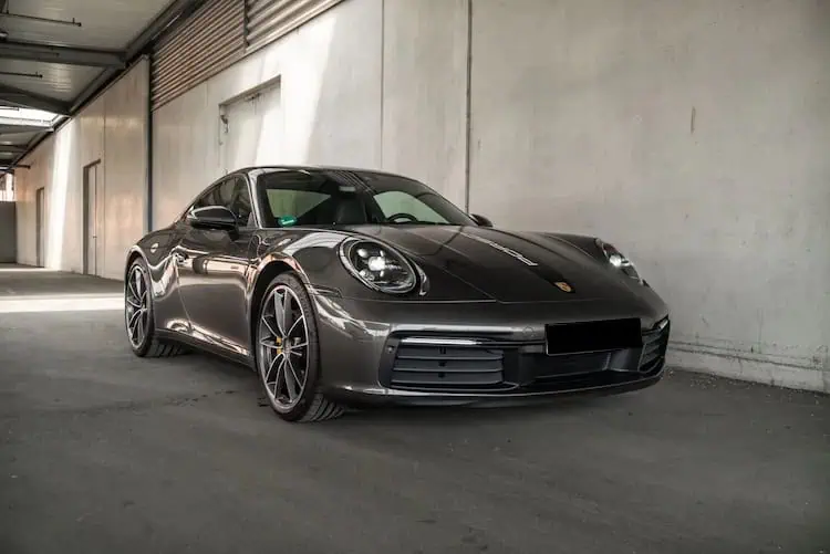 Porsche 911 Carrera S mieten in Frankfurt
