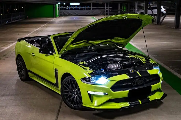 Frontansicht vom Ford Mustang GT Cabrio in Köln