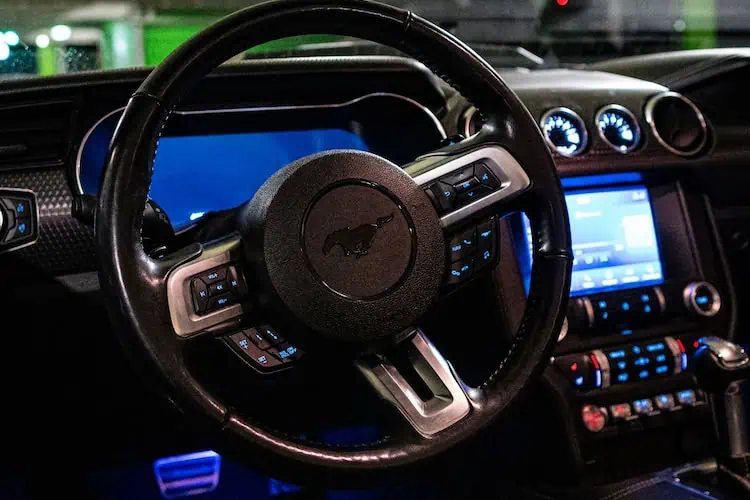 Interior vom Ford Mustang GT Cabrio in Köln