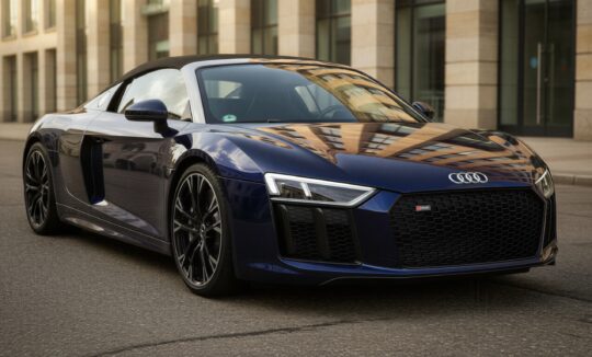 Audi R8 V10 Spyder Quattro hero
