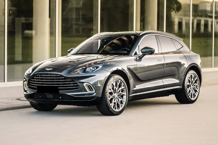 Aston Martin DBX mieten in Stuttgart