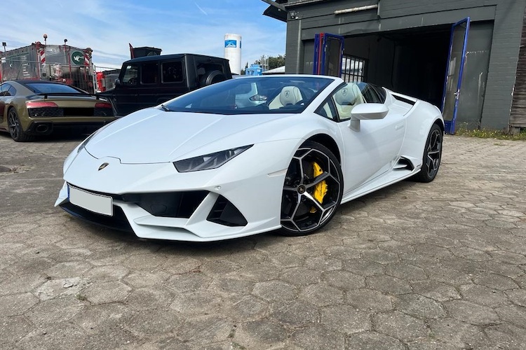 Lamborghini Huracan EVO mieten in Hamburg