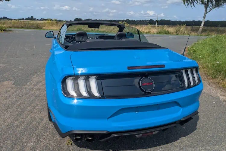 Heckansicht vom Ford Mustang GT Premium Cabrio in Hannover