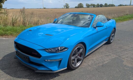 Ford Mustang GT Premium Cabrio mieten in Hannover