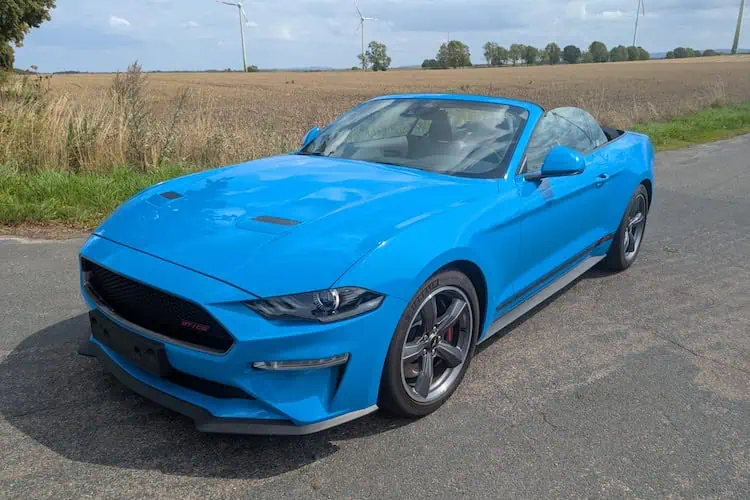 Ford Mustang GT Premium Cabrio mieten in Hannover