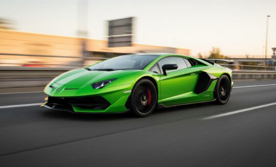 Lamborghini Aventador SVJ mieten in Berlin hero