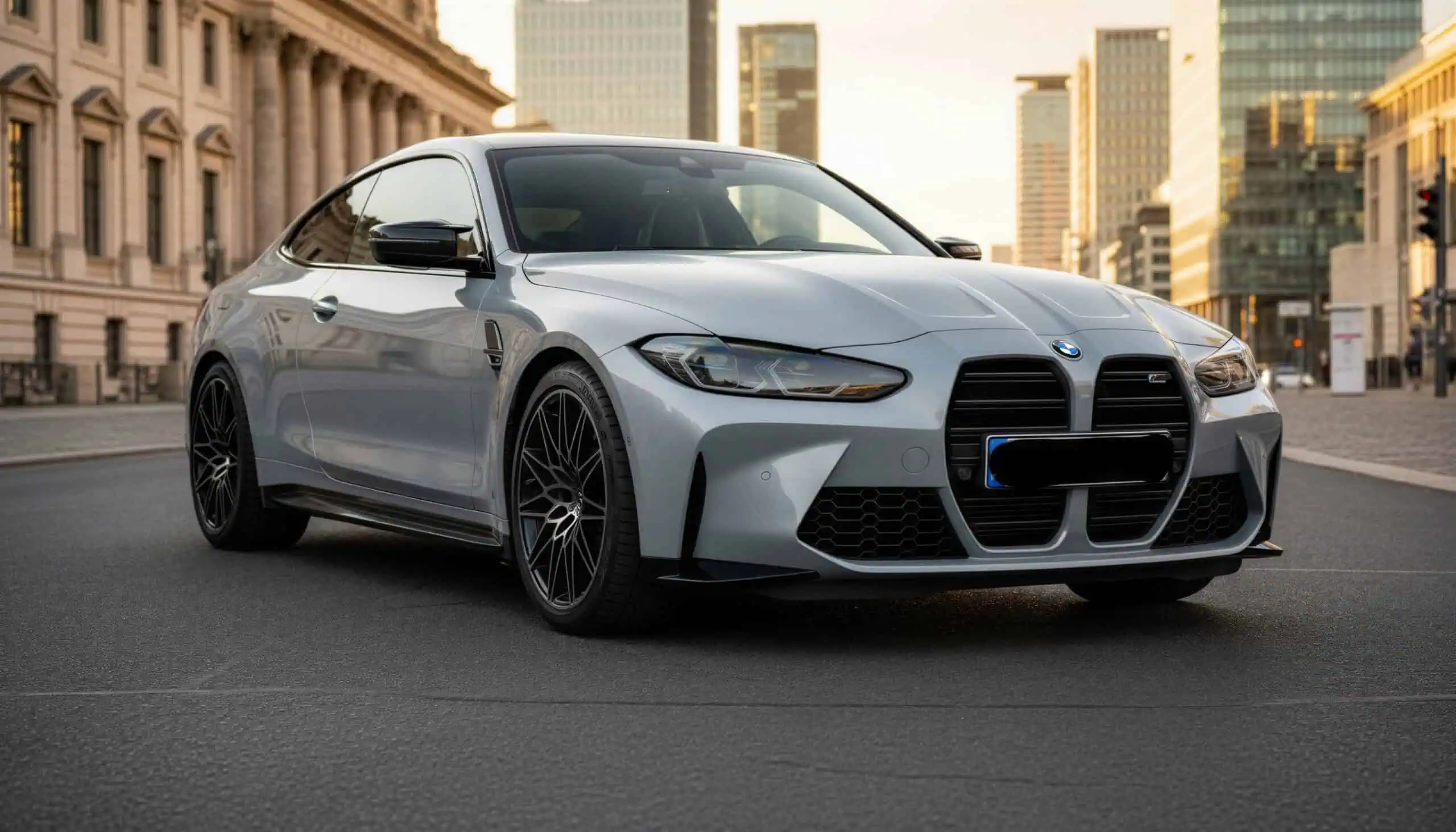 BMW M4 Competition mieten in Berlin hero