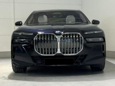 BMW i7 xDrive60 mieten in Stuttgart