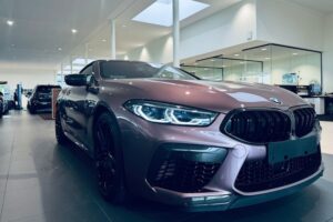 BMW M8 Cabrio mieten in Kassel