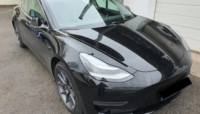 Tesla Model 3 mieten in Paderborn