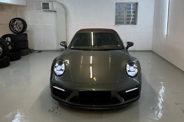 front vom Porsche 992 GTS Cabrio in München