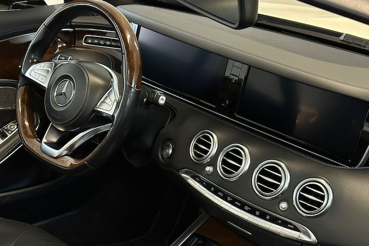 Interieur vom Mercedes S500 Cabrio in München