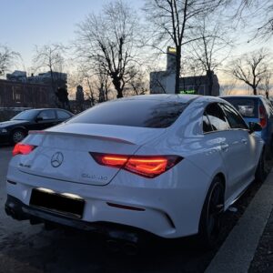 Heckansicht vom Mercedes CLA 45 AMG in Berlin
