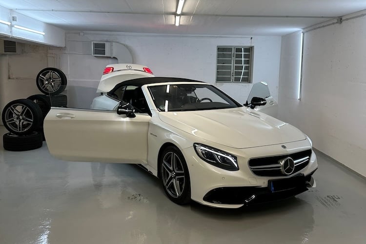Seitenansicht vom Mercedes S500 Cabrio in München