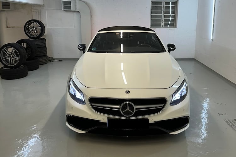 Frontansicht vom Mercedes S500 Cabrio in München