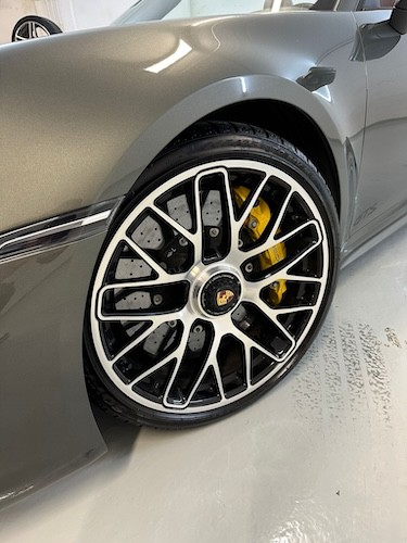 Felge vom Porsche 992 GTS Cabrio in München