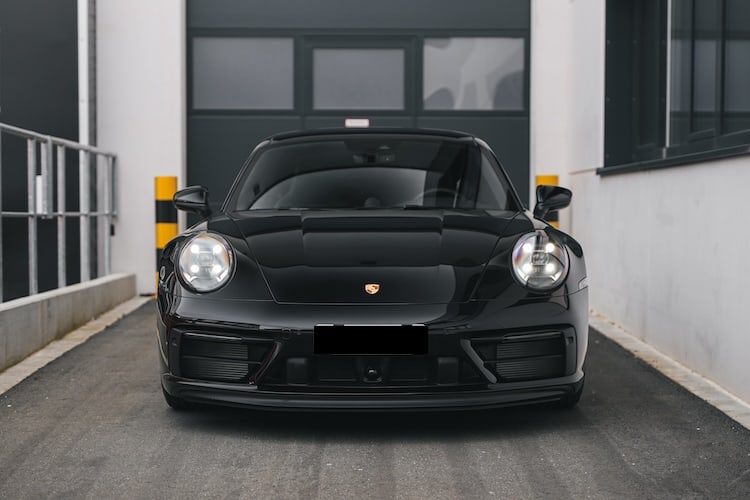 frontansicht vom Porsche 992 Carrera GTS in Ingolstadt