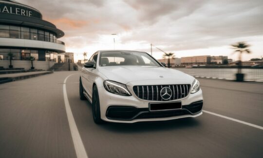 Mercedes C63 AMG mieten in Ludwigshafen hero