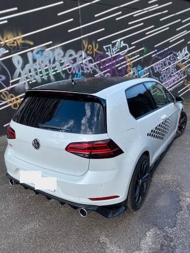 Rückseite von VW GTI TCR mieten in Dortmund