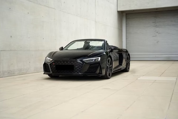 Audi R8 V10 Performance Spyder mieten in Stuttgart