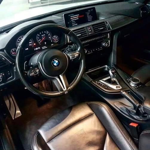 Interieur von BWM M4 CS mieten in Dortmund