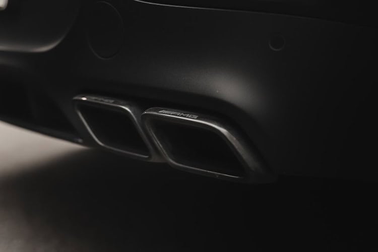 Auspuffanlage von Mercedes GLC63 S AMG mieten in Dortmund