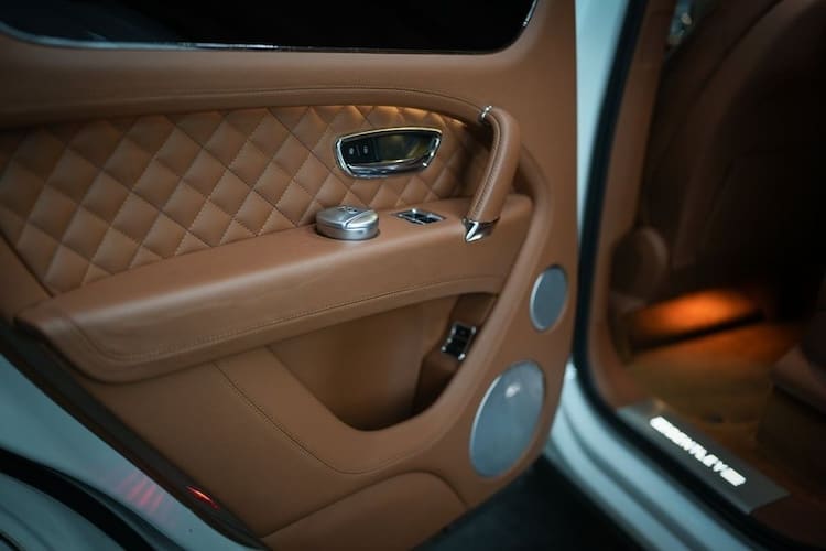 Interieur von Bentley Bentayga First Edition in Berlin