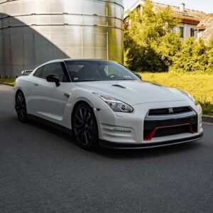 Nissan GT-R mieten in Frankfurt