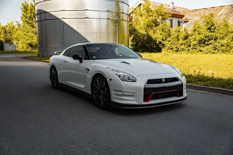 Nissan GT-R mieten in Frankfurt