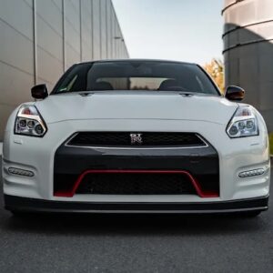 Frontansicht vom Nissan GT-R in Frankfurt