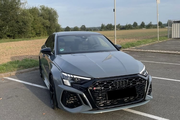 Audi RS3 mieten in Frankfurt