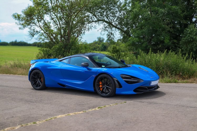 Seitenansicht vom McLaren 720s in Erfurt