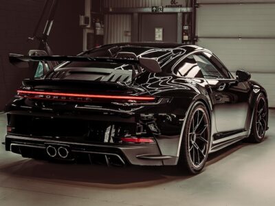 Rückseite von Porsche 911 GT3 mieten in Köln