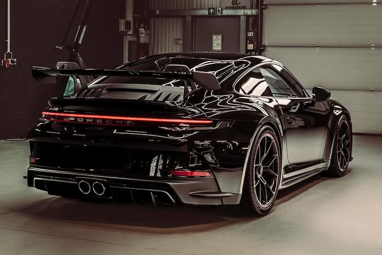 Rückseite von Porsche 911 GT3 mieten in Köln