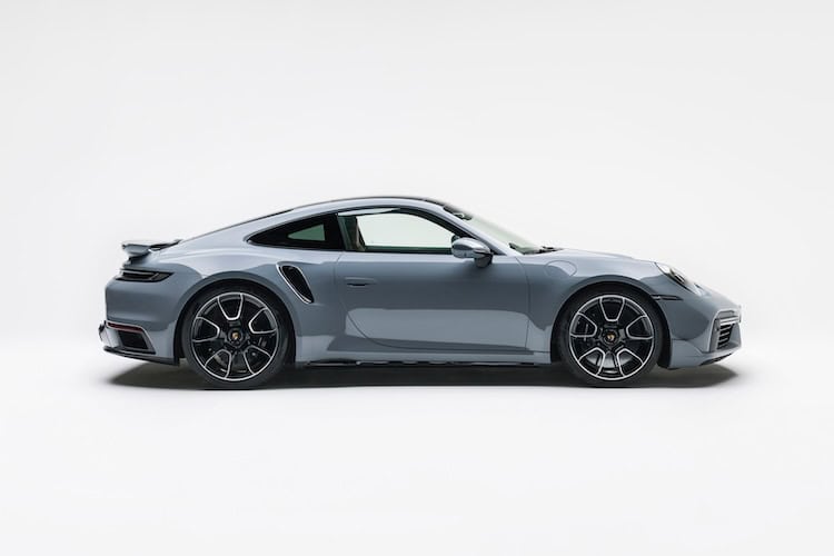 Seitenansicht vom Porsche 911 Turbo S in Köln