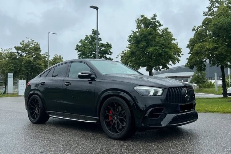 Frontansicht vom Mercedes GLE 63 S AMG in München