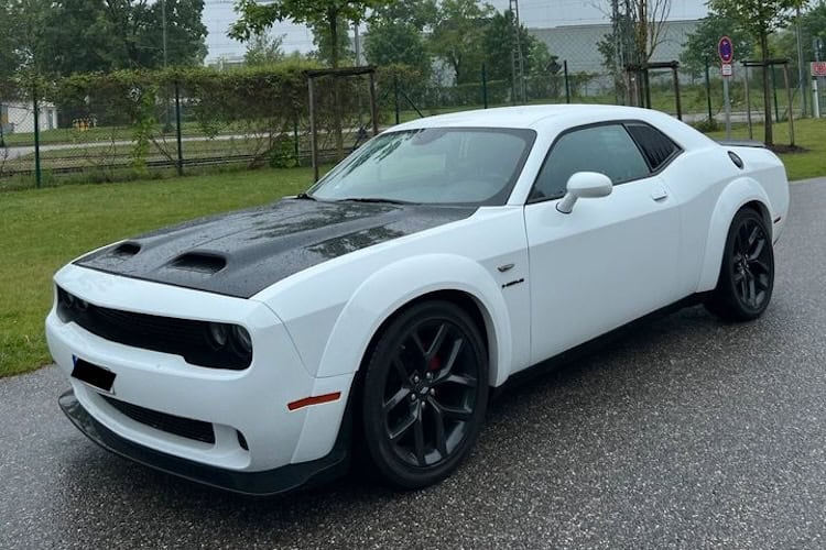 Dodge Challenger mieten in München