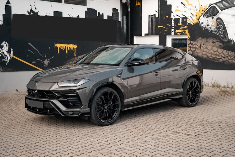 Lamborghini Urus mieten in Frankfurt