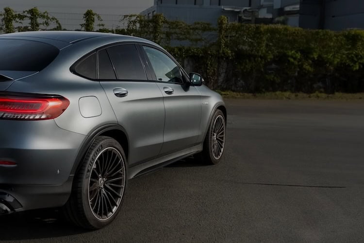 Seitenansicht vom Mercedes GLC63 S AMG in Frankfurt