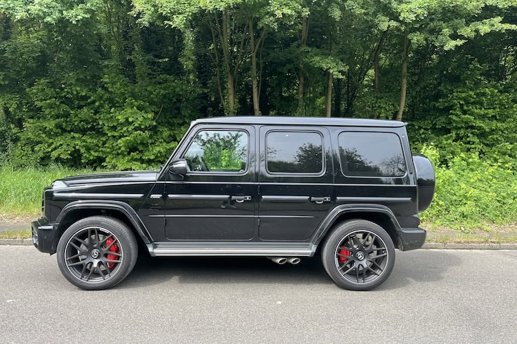 Seitenansicht von Mercedes G Klasse in Duisburg